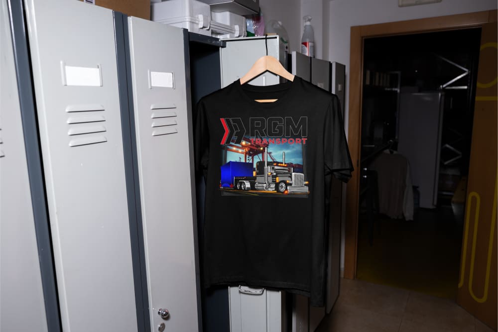 Graphic T-Shirt Model 2
